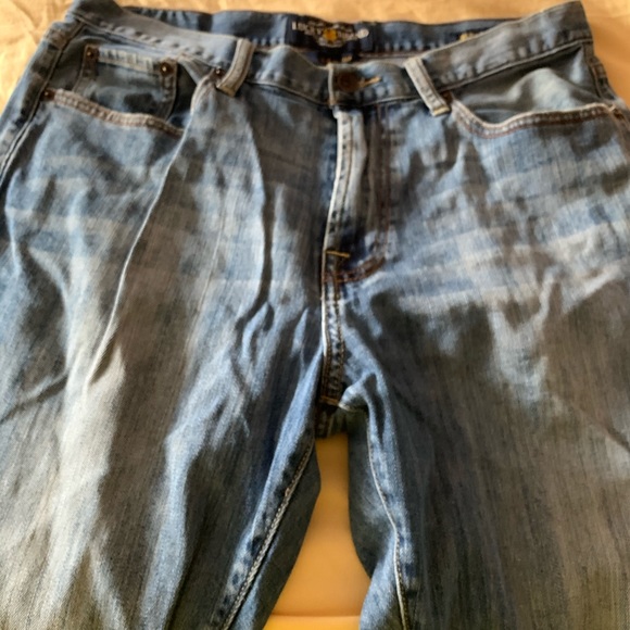 Men’s Lucky Brand Straight Leg Jeans (34x30) - Picture 3 of 5